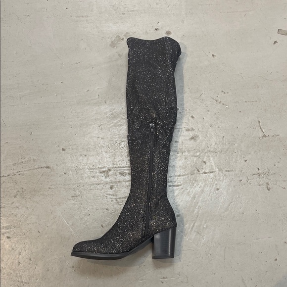 Elegant Black Glitter Knee-High Boots - Picture 5 of 5